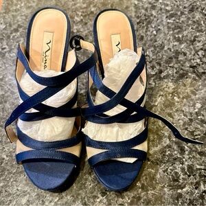 Nina Women's Blue Strappy Sandals